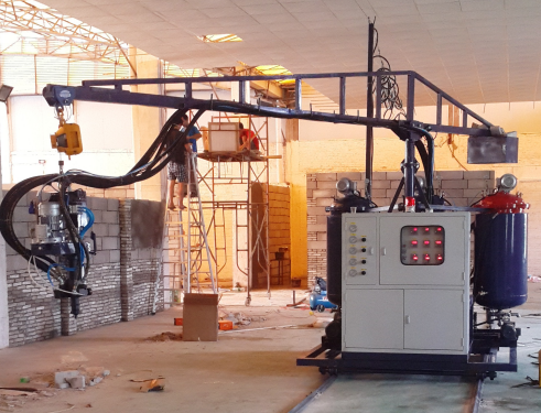 BJD-200型三组份轨道式低压发泡机